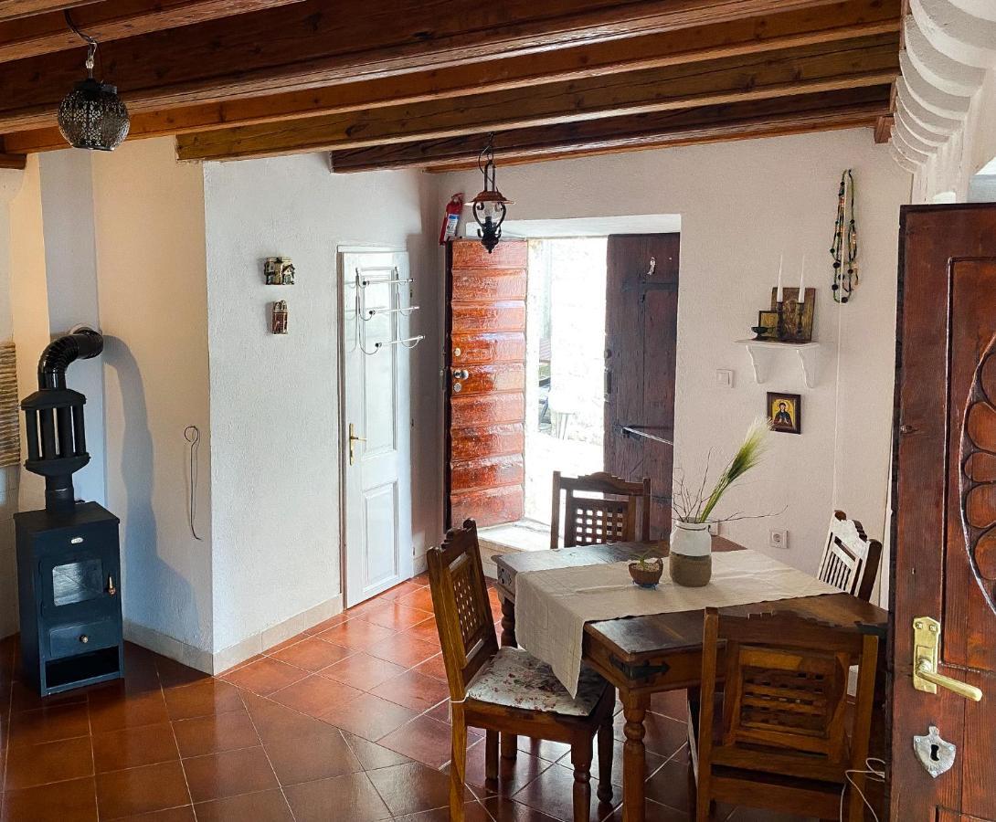 Charming Bohemian House In Perast Vila Exterior foto