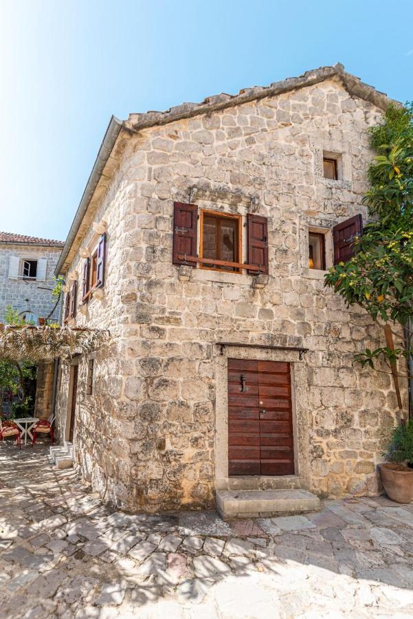 Charming Bohemian House In Perast Vila Exterior foto