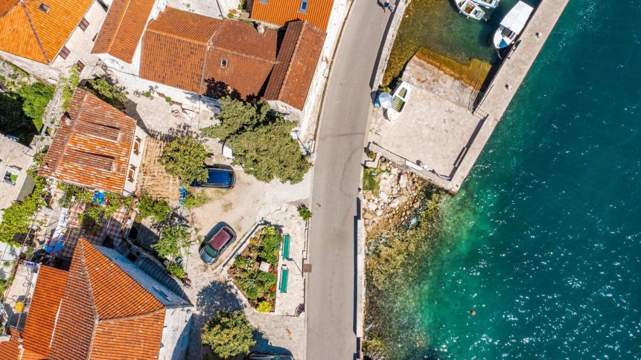 Charming Bohemian House In Perast Vila Exterior foto