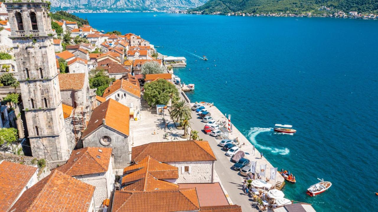 Charming Bohemian House In Perast Vila Exterior foto